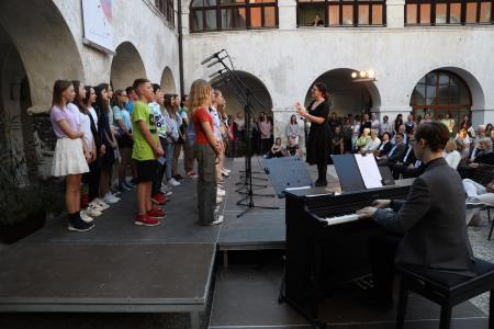 Območna revija otroških in mladinskih pevskih zborov občin Kamnik in Komenda (50)